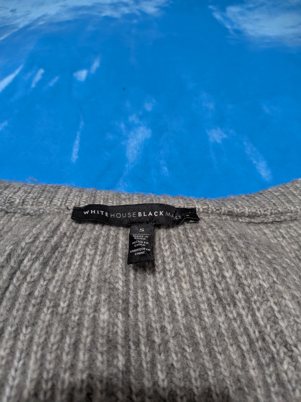 🤍 Gray Ribbed V-Neck Cropped Cardigan 🤍 - Picture 3 of 3